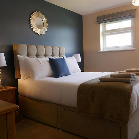 2 Bedroom House Walking Distance To City Centre With Free Parking Йорк Экстерьер фото
