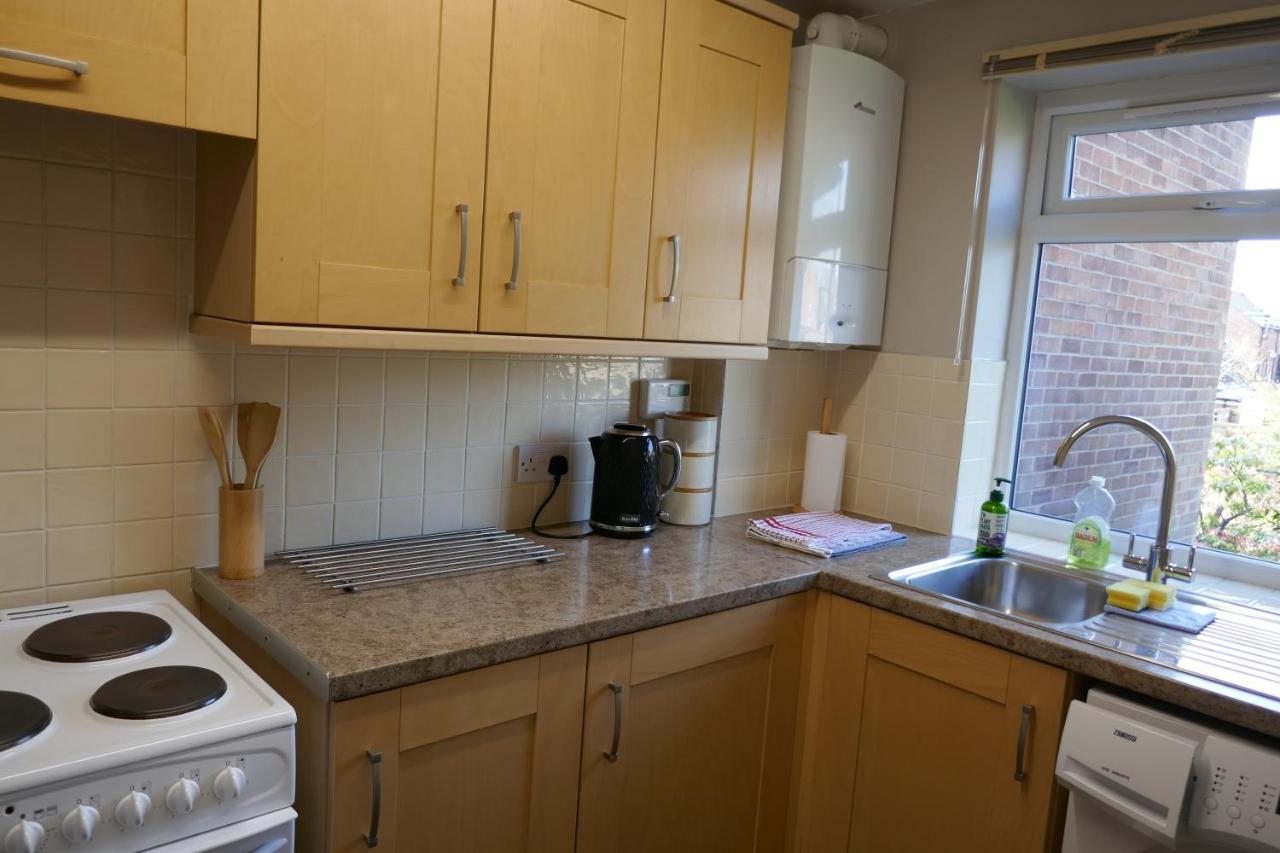 2 Bedroom House Walking Distance To City Centre With Free Parking Йорк Экстерьер фото