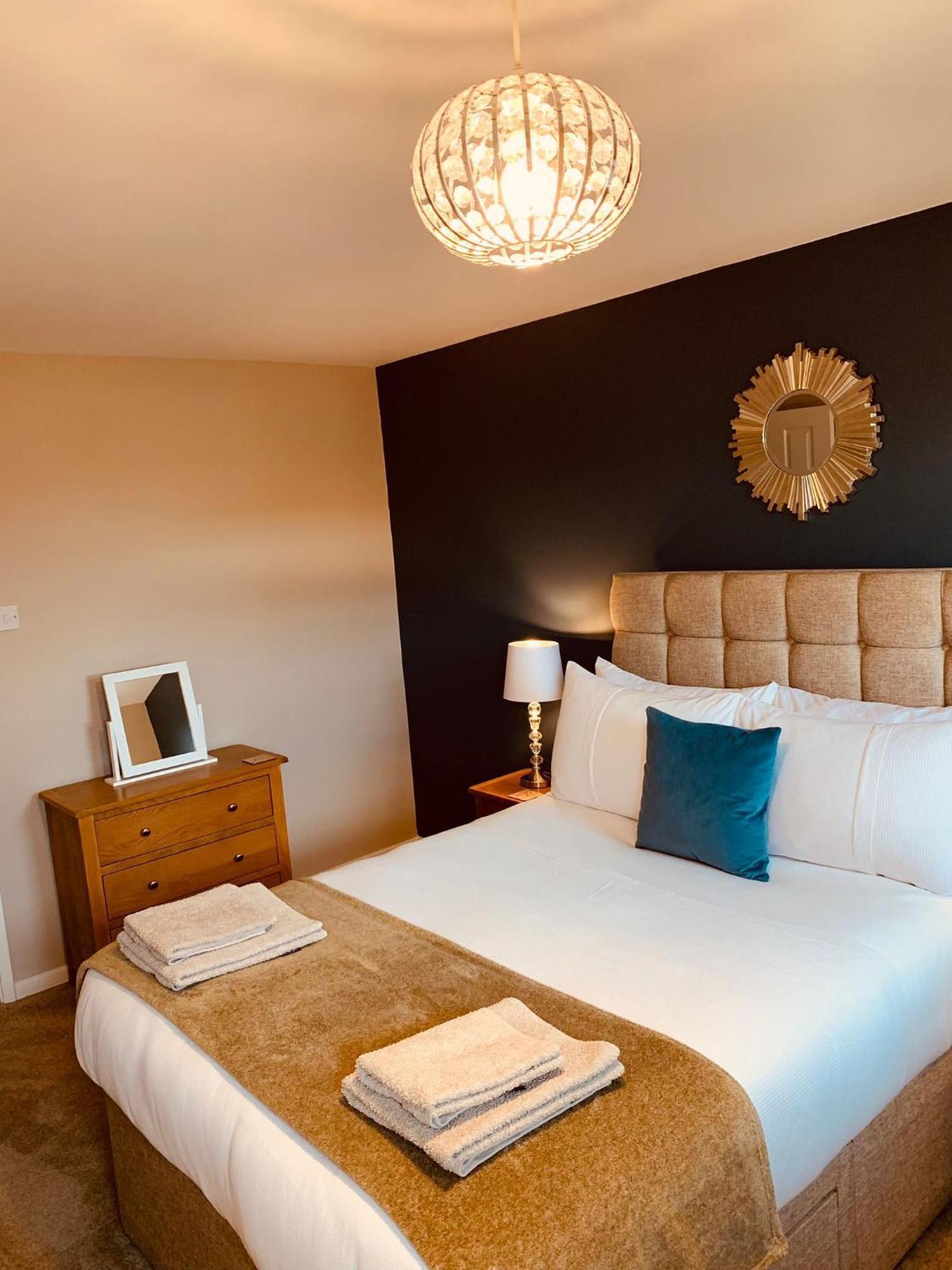 2 Bedroom House Walking Distance To City Centre With Free Parking Йорк Экстерьер фото