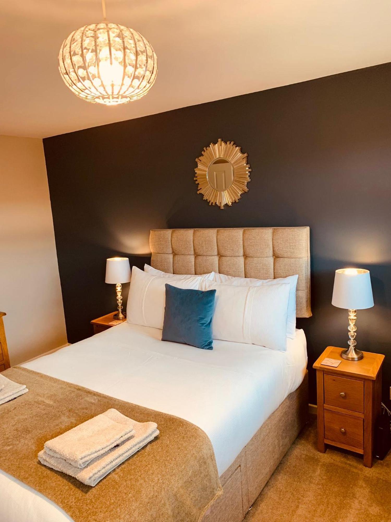 2 Bedroom House Walking Distance To City Centre With Free Parking Йорк Экстерьер фото
