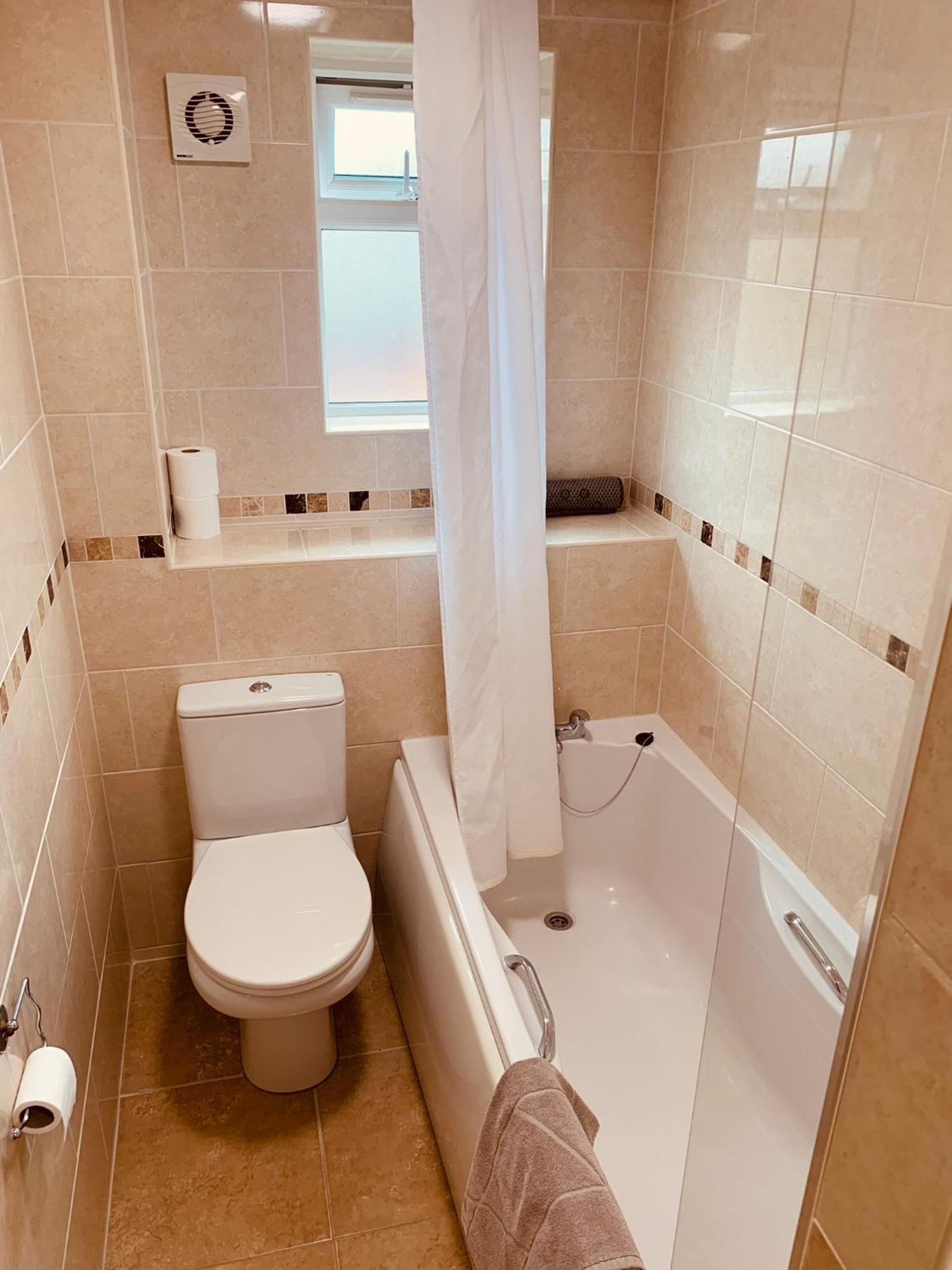 2 Bedroom House Walking Distance To City Centre With Free Parking Йорк Экстерьер фото