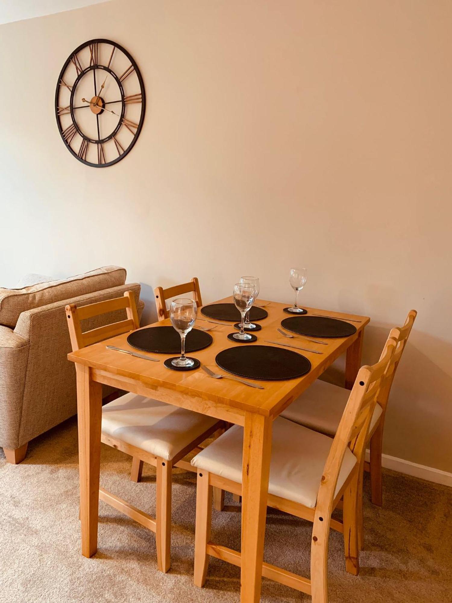 2 Bedroom House Walking Distance To City Centre With Free Parking Йорк Экстерьер фото
